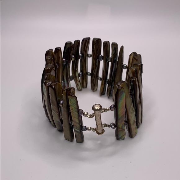 ♥️SALE! 3for$15 Silver Tone Shell / Abalone Bracelet 8” long 1-3/4” wide - Picture 2 of 5